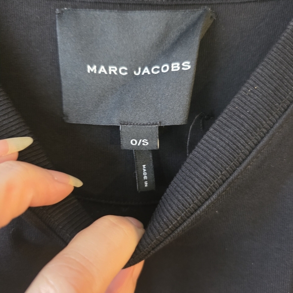 Marc Jacobs Black Short Sleeve Tee Worn Twice - Dry Cleaned For You - Picture 6 of 9